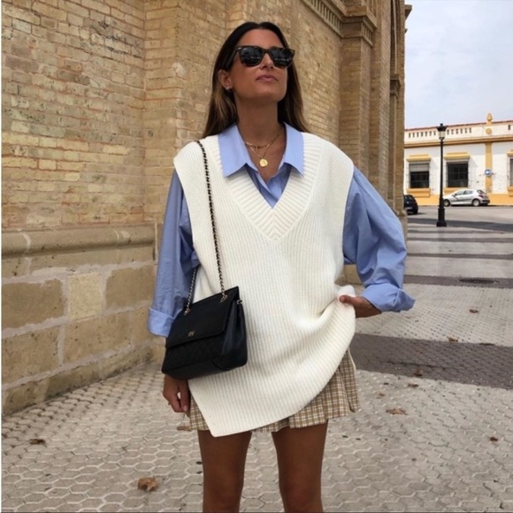 🤍H&M🤍 Oversized Sweater Vest - Picture 1 of 8